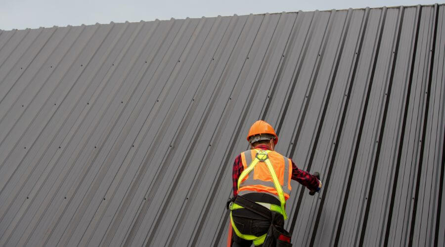 Professional metal roof installation services in Bloomfield, KY